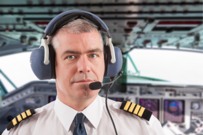 Airline pilot career development Evolution de carrière de pilote de ligne Desarrollo de la carrera de piloto de aerolínea